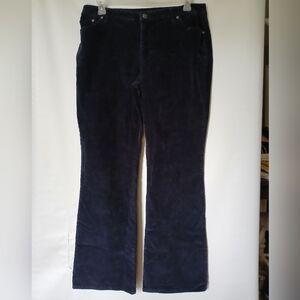 St.John's Bay Womens Corduroy Navy Jeans Size 14 Boot CutYour